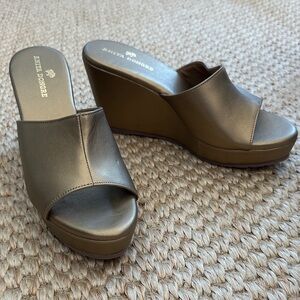 Anita Dongre Gold-ish Broze Wedge Slide 8.5